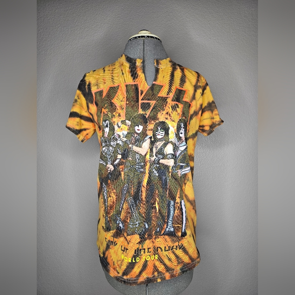 Distressed tie-dyed KISS graphic tee sz Sm